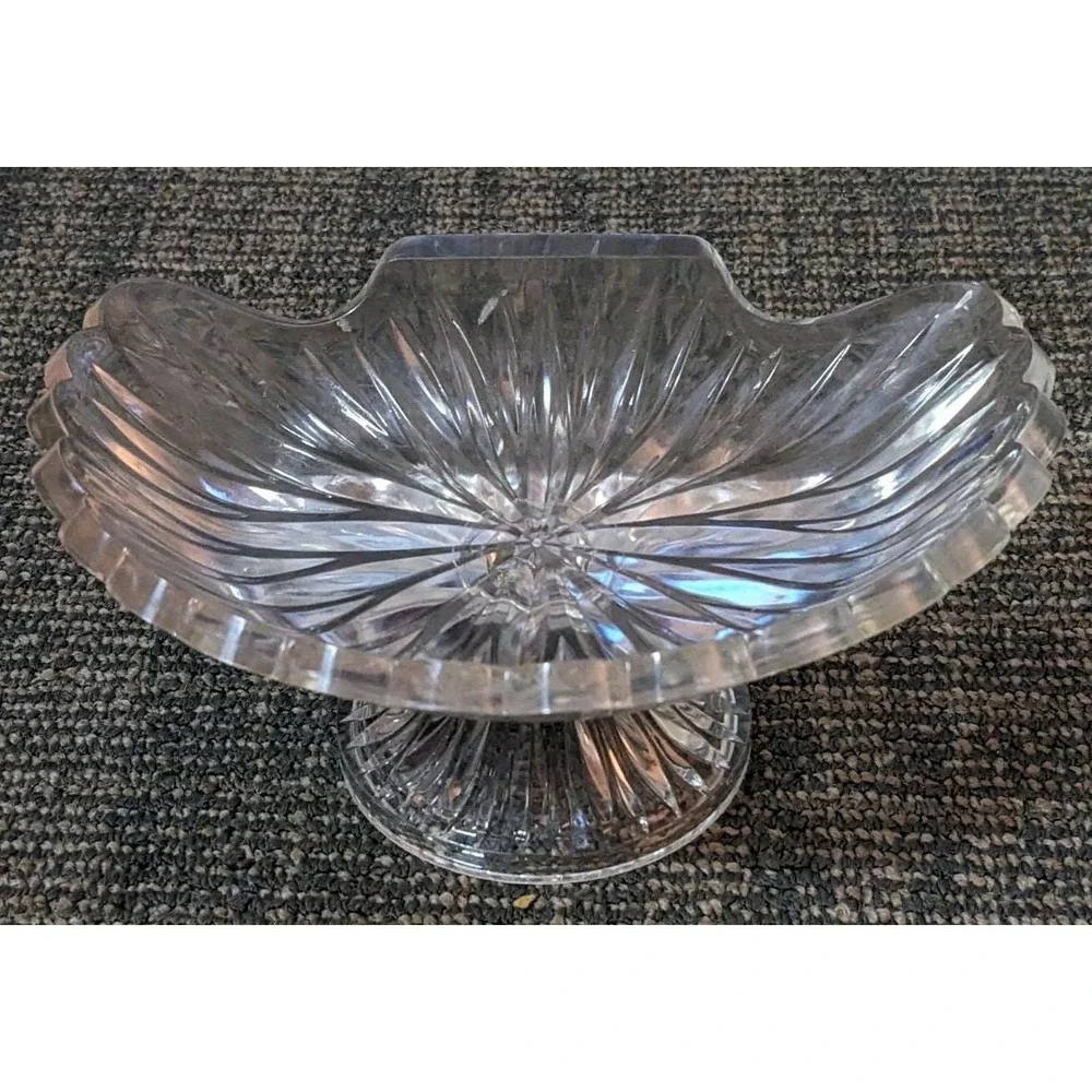 Vintage Celebrity MCM Clear Acrylic Soap Dish Starburst Pattern USA